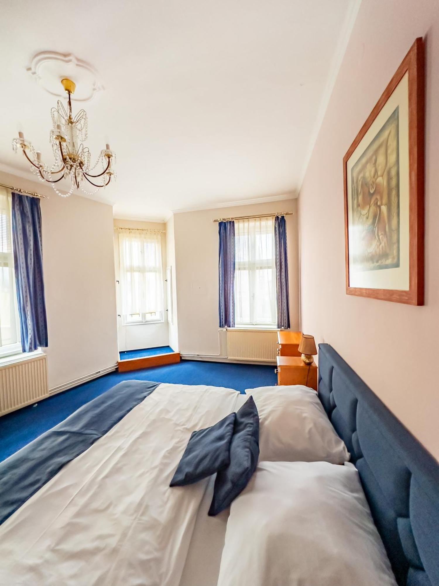 הרניצה Hotel Ruzek מראה חיצוני תמונה