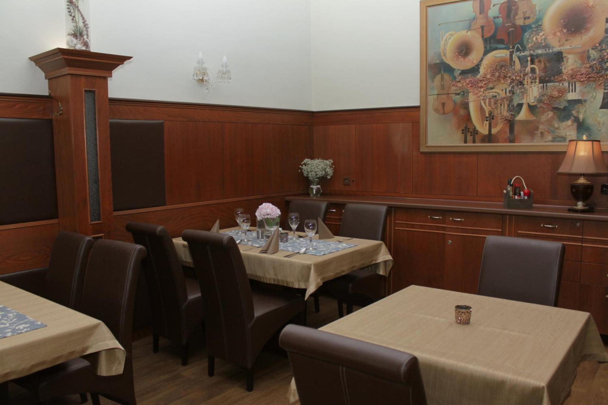 הרניצה Hotel Ruzek מראה חיצוני תמונה