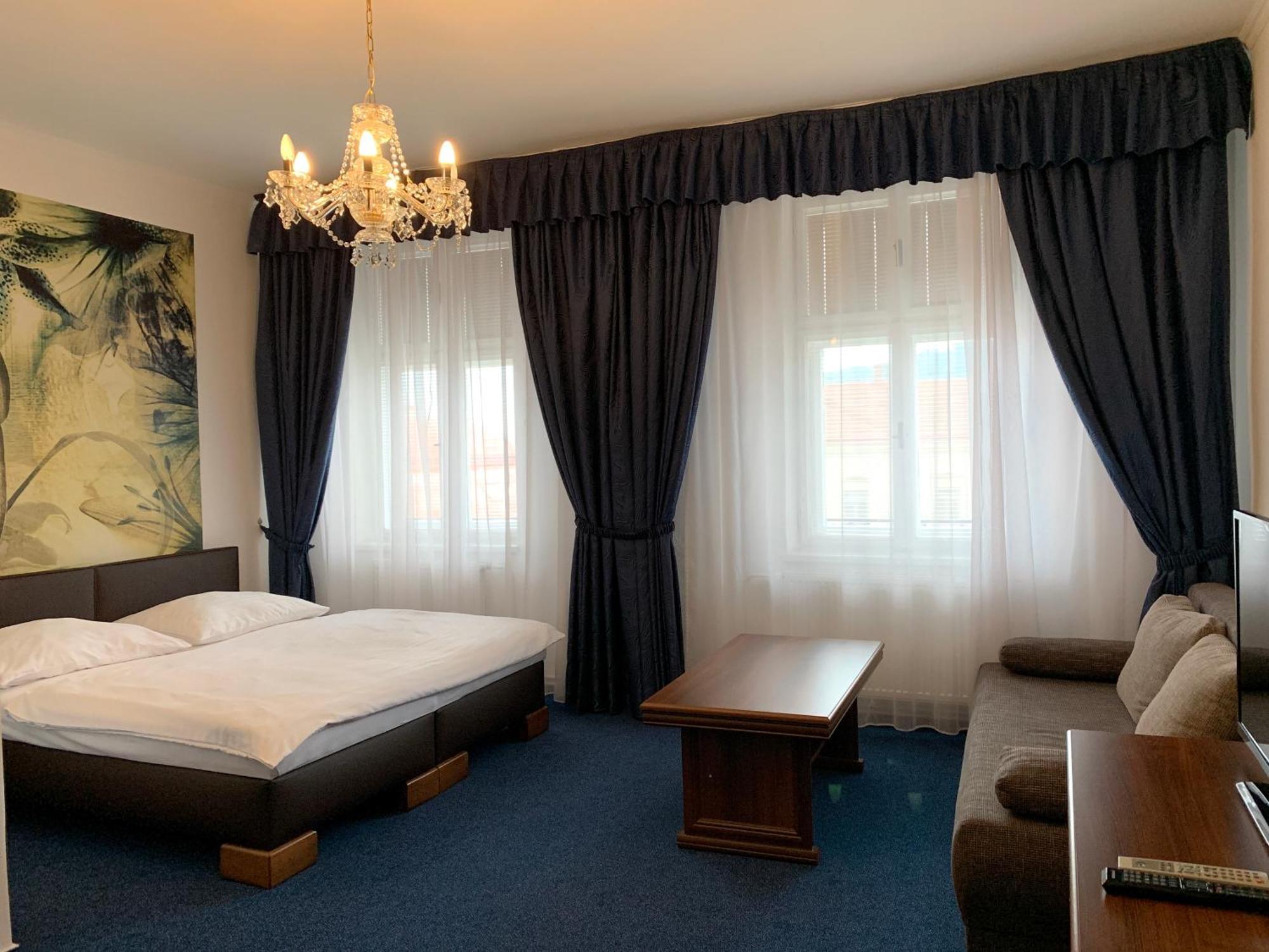 הרניצה Hotel Ruzek מראה חיצוני תמונה